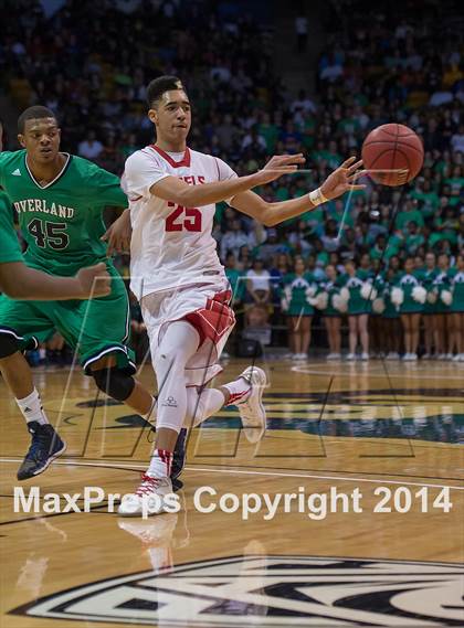 Thumbnail 2 in Overland vs. Denver East (CHSAA 5A Semifinal) photogallery.