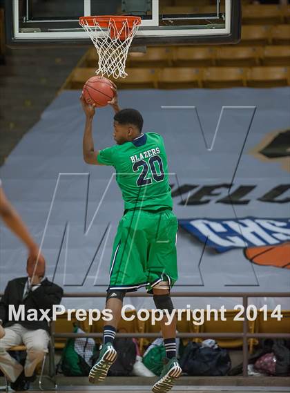 Thumbnail 3 in Overland vs. Denver East (CHSAA 5A Semifinal) photogallery.