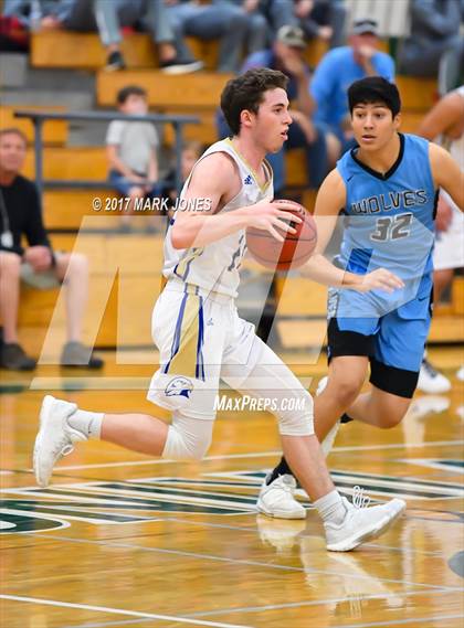 Thumbnail 2 in O'Connor vs. Estrella Foothills (Sunnyslope Hoopsgiving Tournament) photogallery.