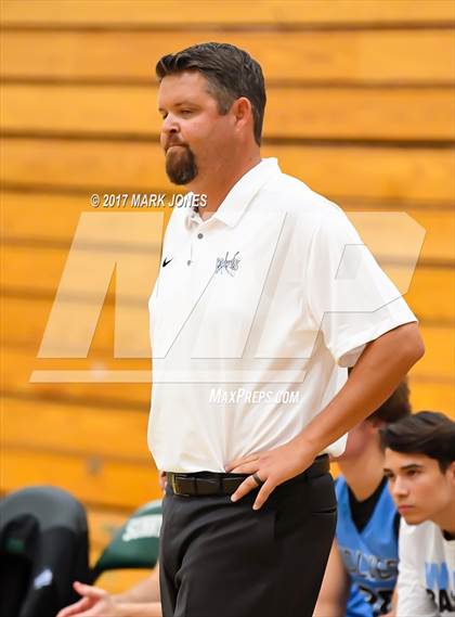 Thumbnail 2 in O'Connor vs. Estrella Foothills (Sunnyslope Hoopsgiving Tournament) photogallery.