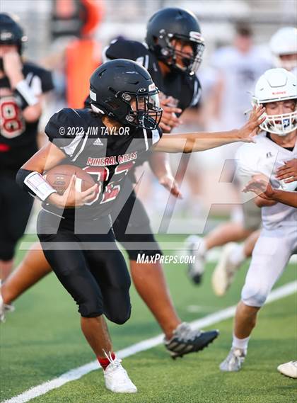 Thumbnail 3 in Bridgeport @ Mineral Wells (scrimmage) photogallery.