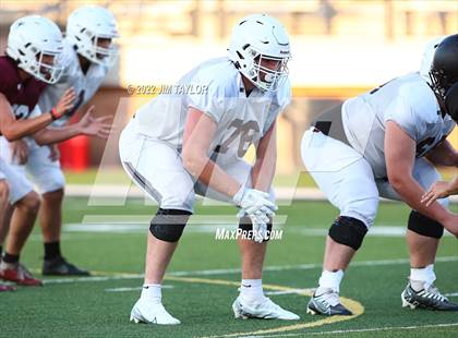Thumbnail 2 in Bridgeport @ Mineral Wells (scrimmage) photogallery.