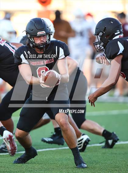 Thumbnail 2 in Bridgeport @ Mineral Wells (scrimmage) photogallery.
