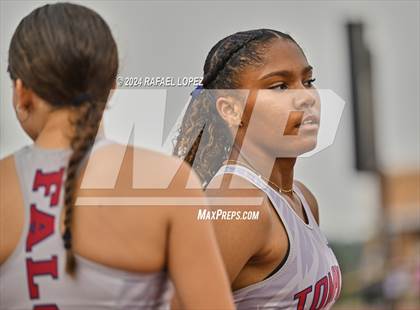 Thumbnail 2 in UIL Track & Field 6A Region 3 Regional Final Preliminaries (100 Meter Hurdles) photogallery.