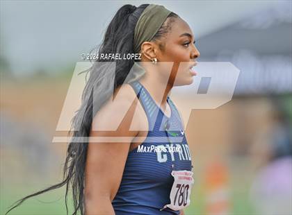 Thumbnail 2 in UIL Track & Field 6A Region 3 Regional Final Preliminaries (100 Meter Hurdles) photogallery.