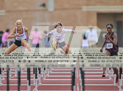 Thumbnail 2 in UIL Track & Field 6A Region 3 Regional Final Preliminaries (100 Meter Hurdles) photogallery.
