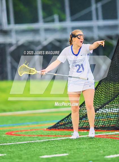 Thumbnail 3 in Lynbrook Vs Port Washington photogallery.