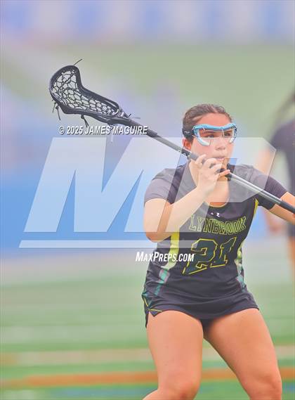 Thumbnail 3 in Lynbrook Vs Port Washington photogallery.