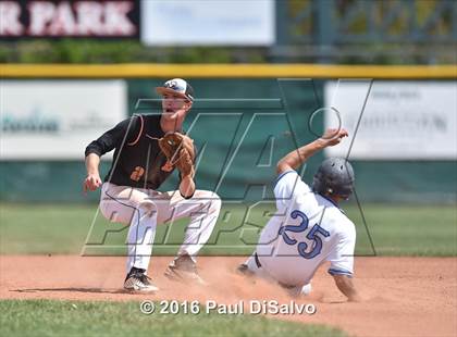 Thumbnail 1 in Valor Christian vs. Erie (CHSAA 4A Semifinal) photogallery.