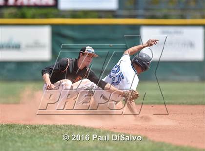 Thumbnail 2 in Valor Christian vs. Erie (CHSAA 4A Semifinal) photogallery.