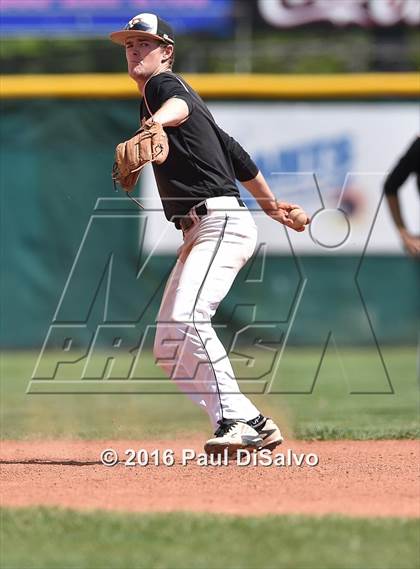 Thumbnail 1 in Valor Christian vs. Erie (CHSAA 4A Semifinal) photogallery.