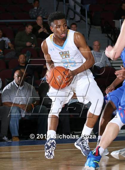 Thumbnail 3 in Putnam City West vs. Bishop Gorman (Tarkanian Classic) photogallery.