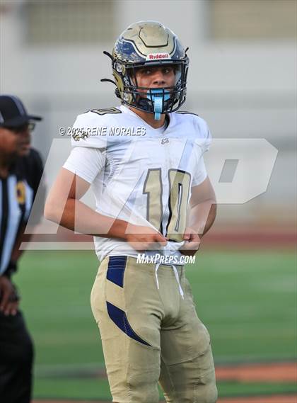 Thumbnail 3 in El Segundo vs South Pasadena photogallery.