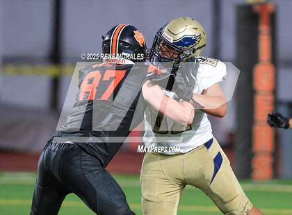Thumbnail 3 in El Segundo vs South Pasadena photogallery.