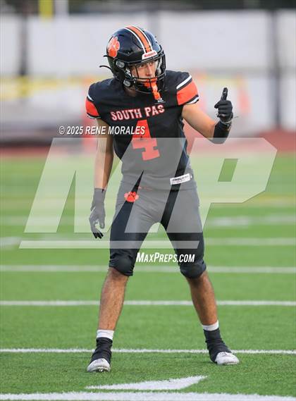 Thumbnail 2 in El Segundo vs South Pasadena photogallery.