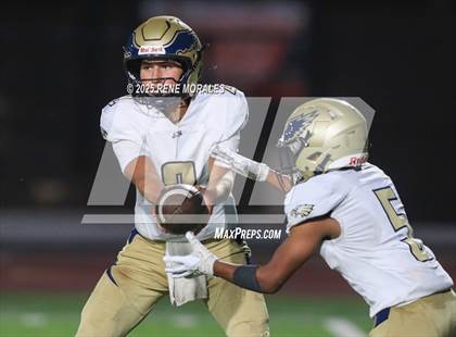 Thumbnail 3 in El Segundo vs South Pasadena photogallery.