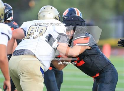 Thumbnail 1 in El Segundo vs South Pasadena photogallery.