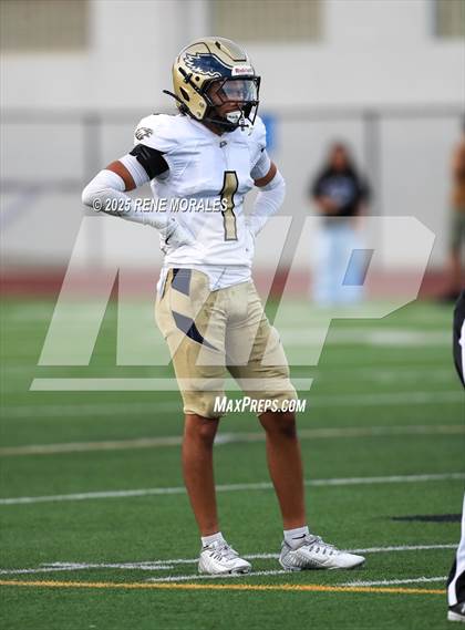 Thumbnail 2 in El Segundo vs South Pasadena photogallery.