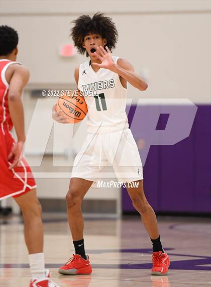 Thumbnail 3 in Clayton Valley Charter vs. Bishop Manogue (The Holiday Classic 2022) photogallery.