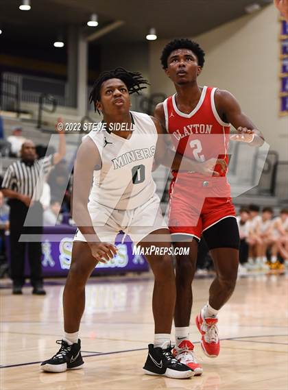 Thumbnail 2 in Clayton Valley Charter vs. Bishop Manogue (The Holiday Classic 2022) photogallery.