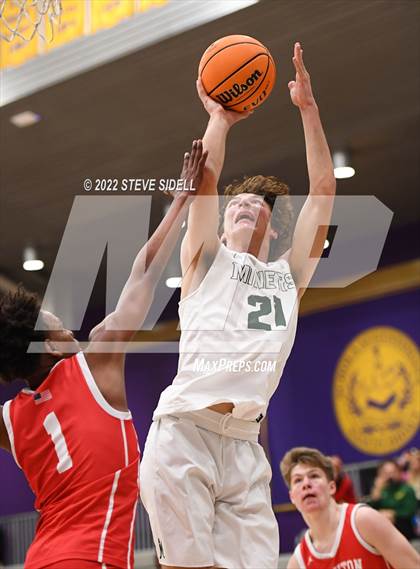 Thumbnail 3 in Clayton Valley Charter vs. Bishop Manogue (The Holiday Classic 2022) photogallery.
