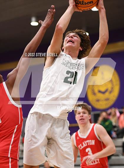 Thumbnail 2 in Clayton Valley Charter vs. Bishop Manogue (The Holiday Classic 2022) photogallery.