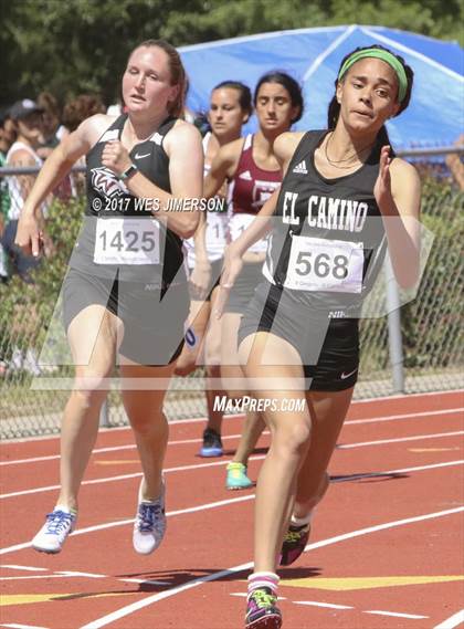 Thumbnail 2 in Del Oro Invitational photogallery.