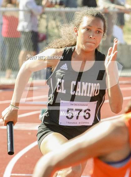 Thumbnail 2 in Del Oro Invitational photogallery.
