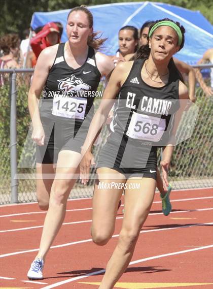 Thumbnail 1 in Del Oro Invitational photogallery.