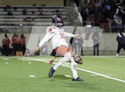 Thumbnail 1 in College Station vs. Port Arthur Memorial (UIL Football 5A D1 Regional Semifinal) photogallery.