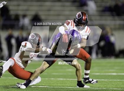 Thumbnail 2 in College Station vs. Port Arthur Memorial (UIL Football 5A D1 Regional Semifinal) photogallery.
