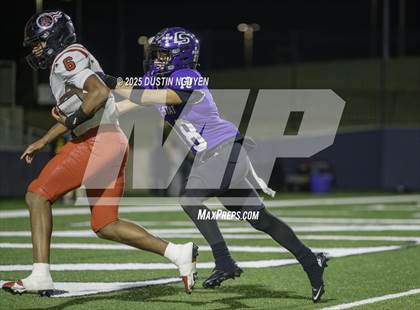 Thumbnail 3 in College Station vs. Port Arthur Memorial (UIL Football 5A D1 Regional Semifinal) photogallery.