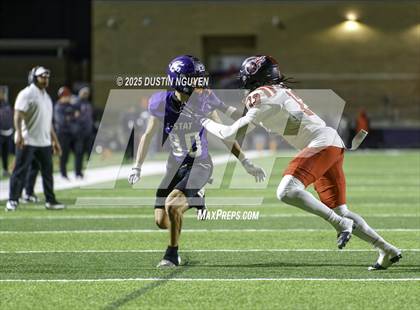Thumbnail 2 in College Station vs. Port Arthur Memorial (UIL Football 5A D1 Regional Semifinal) photogallery.
