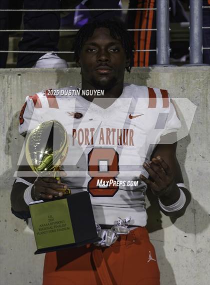 Thumbnail 3 in College Station vs. Port Arthur Memorial (UIL Football 5A D1 Regional Semifinal) photogallery.