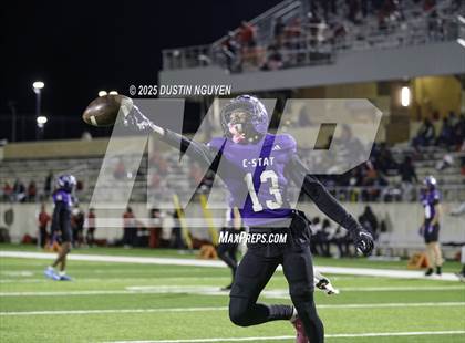 Thumbnail 2 in College Station vs. Port Arthur Memorial (UIL Football 5A D1 Regional Semifinal) photogallery.