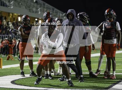 Thumbnail 2 in College Station vs. Port Arthur Memorial (UIL Football 5A D1 Regional Semifinal) photogallery.