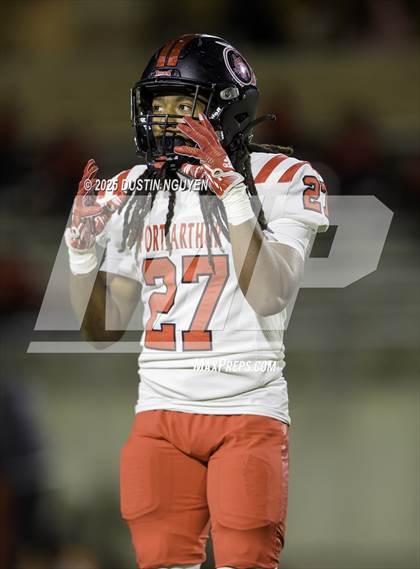 Thumbnail 1 in College Station vs. Port Arthur Memorial (UIL Football 5A D1 Regional Semifinal) photogallery.