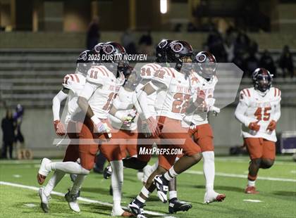 Thumbnail 3 in College Station vs. Port Arthur Memorial (UIL Football 5A D1 Regional Semifinal) photogallery.