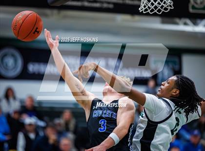 Thumbnail 2 in Covington Catholic @ Trinity photogallery.