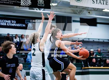 Thumbnail 2 in Covington Catholic @ Trinity photogallery.