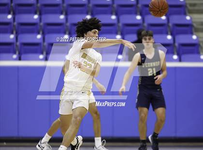 Thumbnail 3 in O'Connor vs. Brennan photogallery.