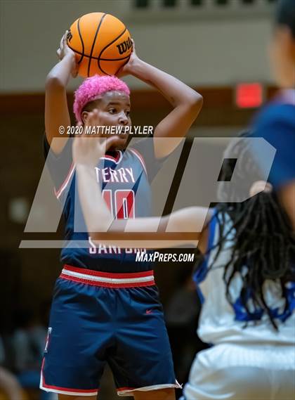 Thumbnail 1 in Terry Sanford @ Westover photogallery.