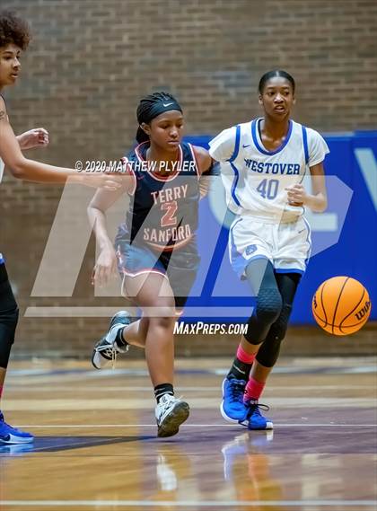 Thumbnail 2 in Terry Sanford @ Westover photogallery.