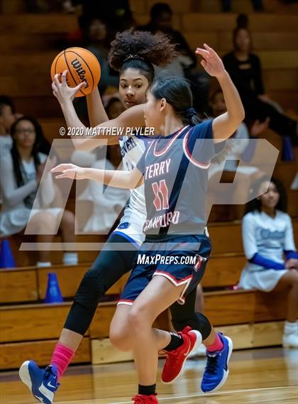 Thumbnail 1 in Terry Sanford @ Westover photogallery.