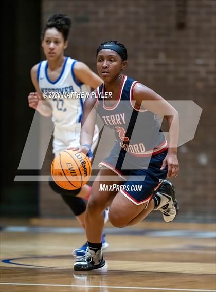 Thumbnail 2 in Terry Sanford @ Westover photogallery.