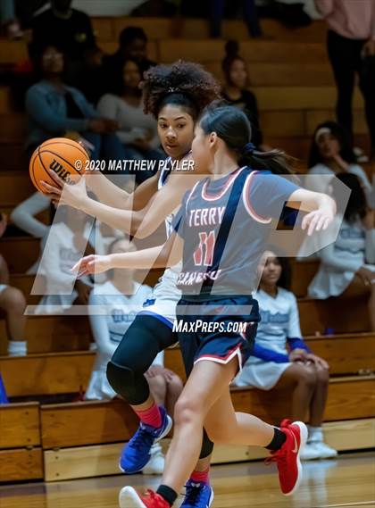 Thumbnail 3 in Terry Sanford @ Westover photogallery.