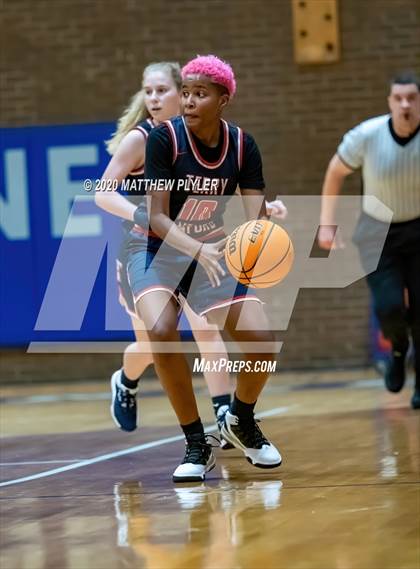 Thumbnail 1 in Terry Sanford @ Westover photogallery.