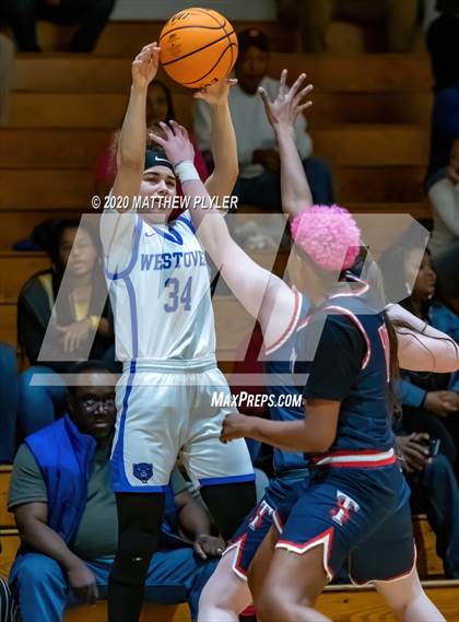 Thumbnail 3 in Terry Sanford @ Westover photogallery.