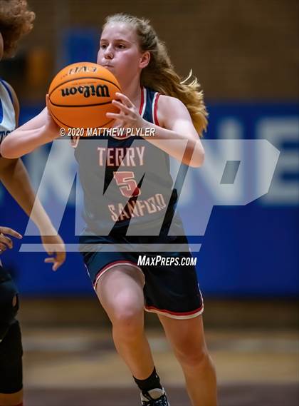 Thumbnail 1 in Terry Sanford @ Westover photogallery.