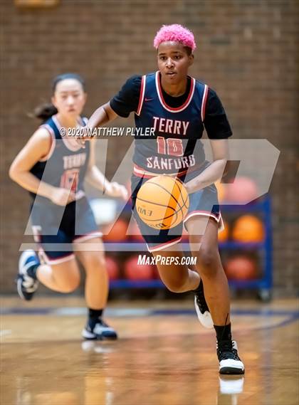 Thumbnail 2 in Terry Sanford @ Westover photogallery.